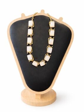 Elegant Gold-Link Necklace with Cream Stone Accents